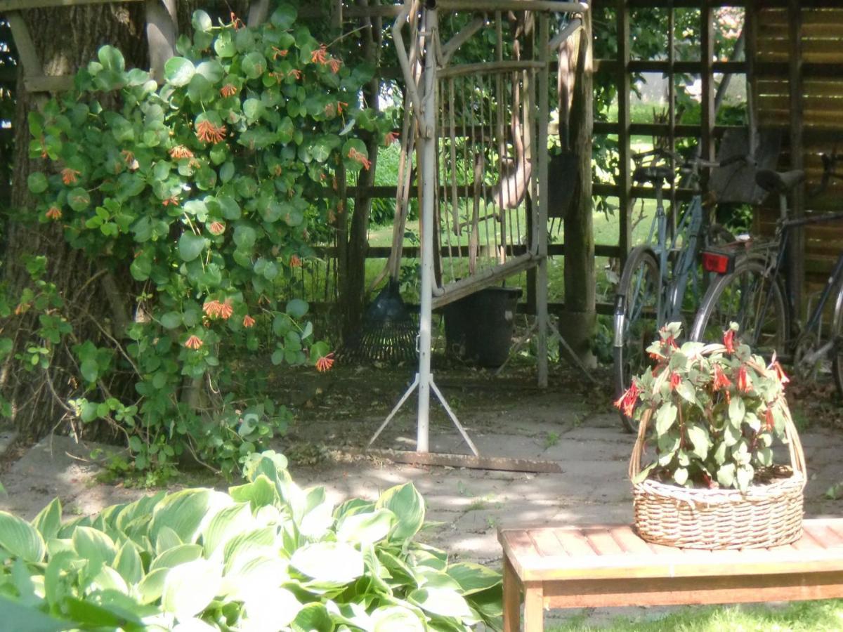 Trollhaettans Bed And Breakfast Екстер'єр фото